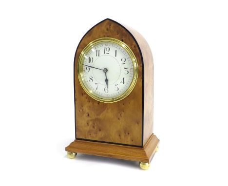 Attractive French mantel clock timepiece, with platform escapement, the 3.5" cream convex dial within a lancet shaped birds e