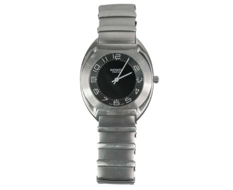 A Hermes Espace gentleman's quartz stainless steel bracelet wristwatch.  Ref. ES1.710, serial number 1306081, circa 2007, wit