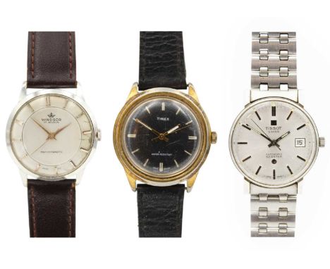 A selection of three gentleman's wristwatches. To include a Tissot Seastar automatic bracelet wristwatch, ref. 44621-6, 34mm;