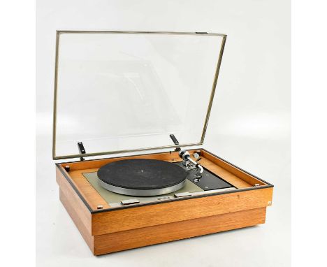 THORENS; a TD-125 MK II turntable, with an SME 3009 arm, 61 x 48cm.Condition Report: The item or items in this lot are sold a