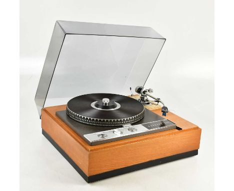 GARRARD; a 401 turntable, with SME 3009 pickup arm, 47 x 42cm.
