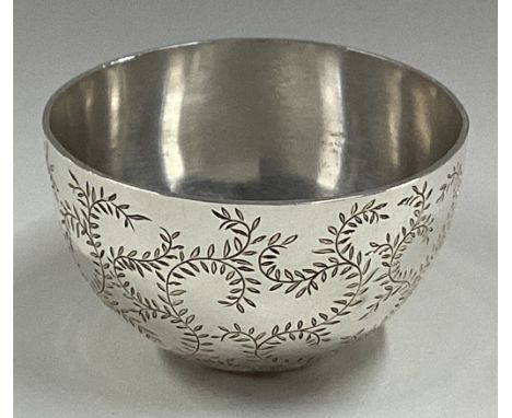 ANGUS MCFAYDEN: EDINBURGH: A fine Contemporary Scottish silver and gold inlayed bowl of tapering circular form, hand raised a