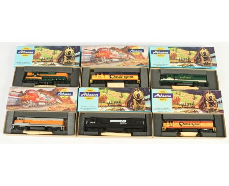 Athearn HO Gauge group of Diesel Locomotives to include Ref 3157 GP9 Diesel Locomotive No. 707 "Great Northern" and others (s
