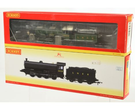 Hornby China OO R2920 &amp; R3424 Pair of boxed Steam Loco's. Comprising R2920 4-6-0 LNER Green 2800 "Sandringham" (1x front 
