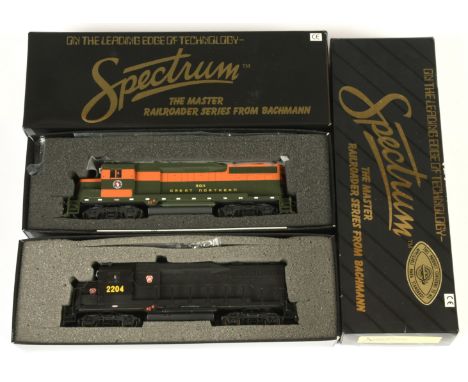 Bachmann Spectrum HO Gauge pair of Diesel Locomotives comprising of Ref 82014 GP30 Diesel Locomotive No. 2204 "PRR" and Ref 8