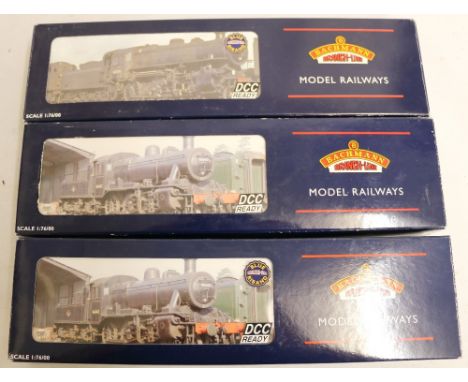 Bachmann Branchline OO gauge model railways 2-6-0 locomotive and tender Ivatt Class 2 6404 LMS black 32830, 2-6-0 locomotive 