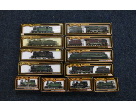 Mainline OO gauge model railways 4-6-0 Old Contemptibles locomotive and tender 6127 LMS maroon 37092, 4-6-0 Prince of Wales V