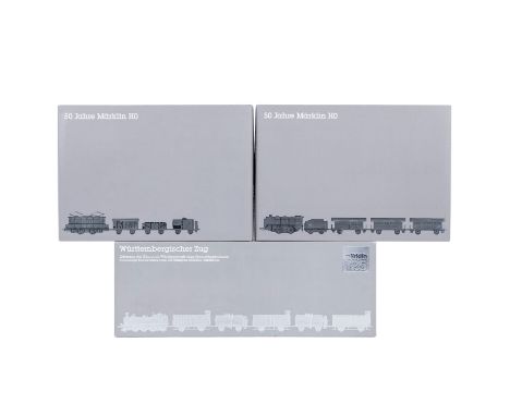 MÄRKLIN 3-tlg Konvolut Zugsets aus 2 Jubiläumspackungen, Spur H0, darunter die 2-tlg Jubiläumspackung 0050: zum 50-jährigen J