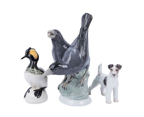 Konvolut 3 Tierfiguren, 20. Jh.: BING & GROENDAHL 'stehender Foxterrier', Entwurf Dahl Jensen, Modell-Nr. 1998, H. ca. 14 cm;