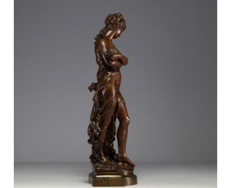 Hippolyte MOREAU (1832-1927) "La Cueillette" Bronze statue with medal patina, signed H. Moreau, "Salon des Beaux Arts 1888". 