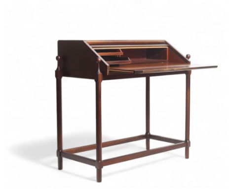 Prosperio FRATELLI (XX) Small rosewood writing desk, circa 1960. Normal wear - Weight: 12.00 kg - Shipping unavailable - Regi