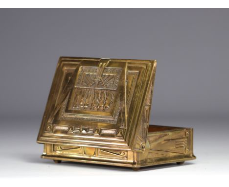 Art-Nouveau jewelry box by Erhard &amp; Söhne. - Weight: 540 g - Shipping available - Sizes: h 60 mm x l 180 mm x l 130 mm - 