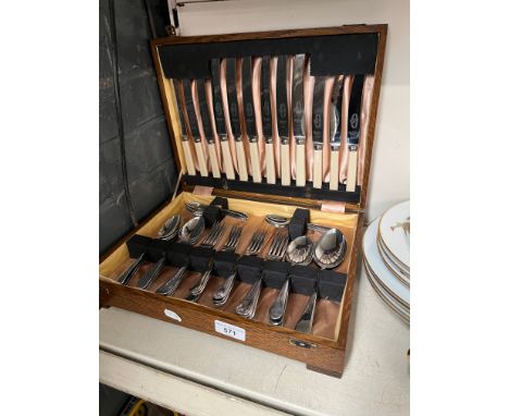 Vintage canteen of cutlery 