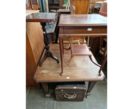 Various items of furniture; an Edwardian oak wind-out dining table, an Edwardian inlaid mahogany occasional table, a 19th cen