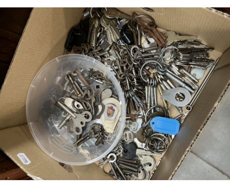 A box containing various keys, clock keys, watch keys, cabinet keys etc. 