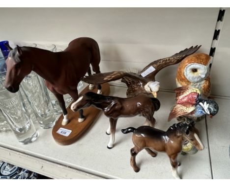 Beswick racehorse The Minstrel (legs broken), Beswick eagle, owl, bird and a horse and a Melba ware horse 