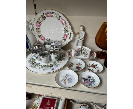 16 Royal Worcester china items including cake plate, 6 egg coddlers and 'Sisterly Love' figurine 