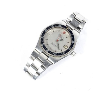 A vintage stainless steel Omega Electronic F300Hz Seamaster Chronometer wristwatch with date calendar. Condition Report: Back