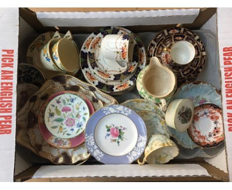 A mixed lot of teawares to include Meakin, Royal Crown Derby, Wedgwood, Mintons, Crescent, Spode, etc 