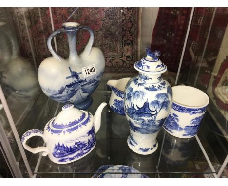 5 items of blue and white including teapot, vase etc.