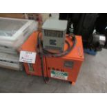 FERRO FIVE Fork lift, charger, 36 volts