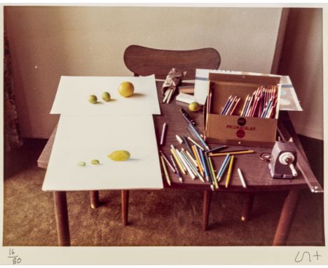 Hockney, David. Two Lemons and Four Limes. C-Print auf Kodak-Papier. Vintage. Monogrammiert sowie nummeriert unterhalb der Da
