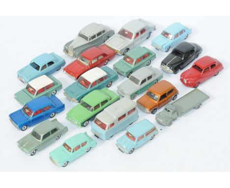 Dinky, a mixed unboxed group of Cars to include, 161 Austin Sommerset, 165 Humber Hawk&nbsp;and others similar. Conditions ge