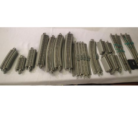 Approximately fifty OO scale Bachmann EeZe track pieces, plus two points all very good condition, used. P&amp;P Group 1 (£14+