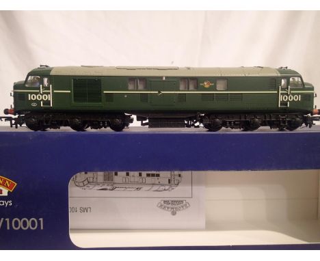 OO scale Bachmann 31997, Lms 10001, BR Green, Eggshell blue waistband, grey roof. In very near mint condition, slight storage