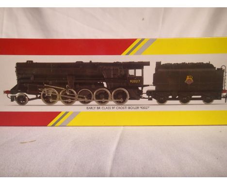00 scale Hornby R3273, class 9F with crosti boiler, 92027, Black Early Crest. As new, unopened, slight storage wear to box. P