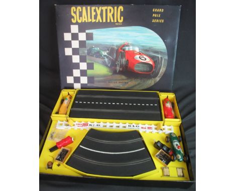1960a Scalextrics model no. G.P.2, Grand Prix series racing set by Minimodels (Tri-ang) Ltd., in original box with 3rd Editio