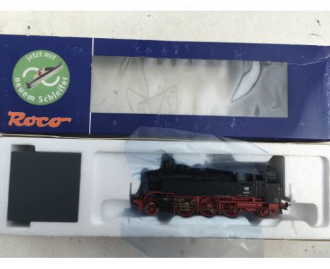 Roco models, HO/OO scale, #68200 BR64 steam locomotive, MIB