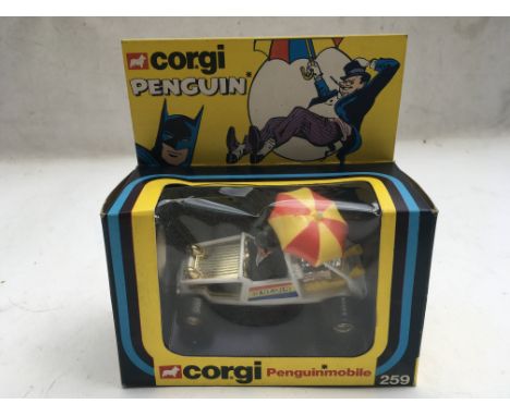 Corgi toys, #259 Batman , Penguinmobile, Original box, MIB