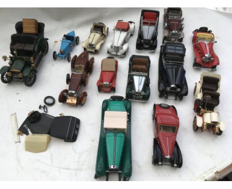 Franklin mint, loose Diecast vehicles including Bugatti, Mercedes Benz, Alvis, MG roadster, etc