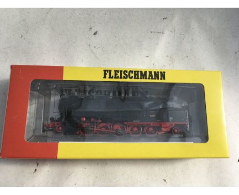 Fleischmann, HO/OO scale, #395501 BR95 class steam tender locomotive, MIB