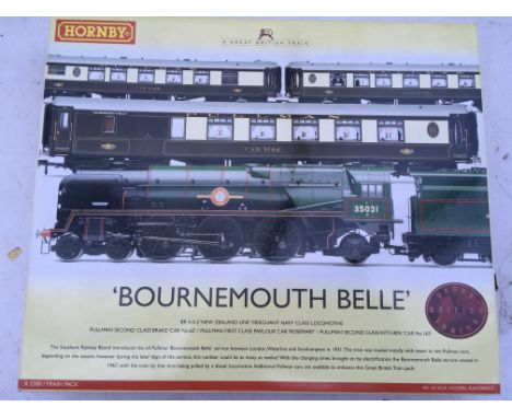 Hornby railways, OO scale, train pack, boxed, Bournemouth Belle, includes BR 4-6-2 New Zealand line Merchant Navy class locom