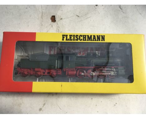 Fleischmann, HO/OO scale, #1821 BR55 class locomotive and tender, MIB