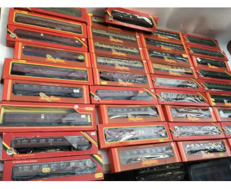 Hornby railways, OO scale, carriages, boxed, x37