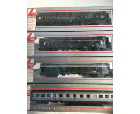 Lima models, HO/OO scale, boxed carriages x4 , MIB