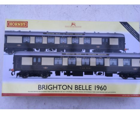 Hornby railways, OO scale, R3184 Pullman Brighton Belle 1960 train pack , 1934 with additional cars including Pullman 3rd cla