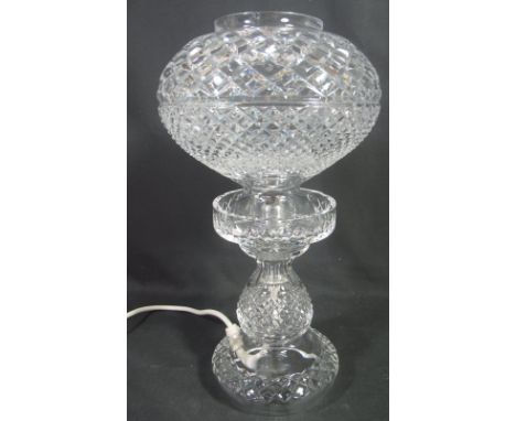 20TH CENTURY WATERFORD CRYSTAL HOB NAIL CUT GLASS TABLE LAMP with globular shade, standing on a circular base. Height 36cm ap