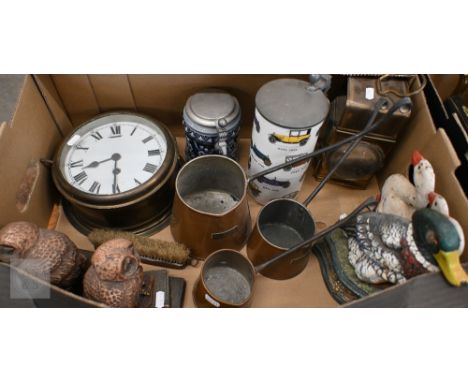 A vintage ship's clock in brass drum case, 17 cm diameter dial, to/w a copper lantern, graduated set of three cider measures,