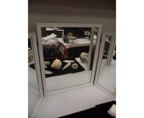 A triple folding dressing table mirror 55cm at highest - COLLECT ONLY 