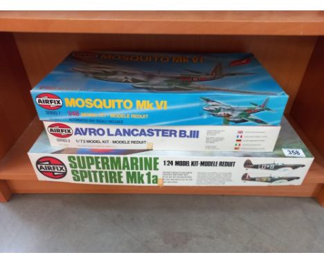 3 vintage model aircraft kits, 1 box is completeness unknown
