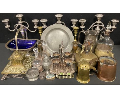 An Edwardian glass and silver mounted brandy decanter, faceted stopper, 24cm high overall, Birmingham 1901; a pair of Victori