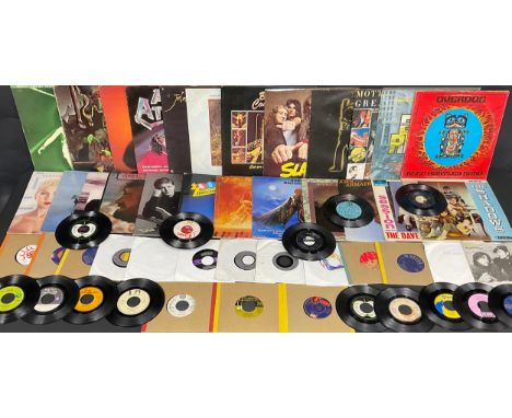 Vinyl Records singles and LPs including Pink Floyd, Greenslade, U2, Axe Attack, T.Rex, Mott The Hoople, Easy Rider, Keef Hart