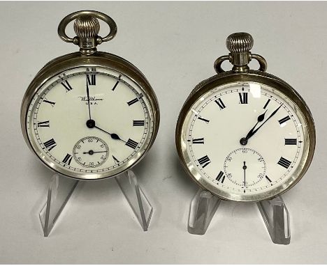 Watches - an American Waltham silver cased pocket watch, white enamel dial, bold Roman numerals, subsidiary seconds, stem win