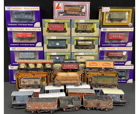 OO gauge - Rolling stock inc Wrenn Dapol, Mainline, Lima, Triang Hornby etc inc Aries Pullman passenger coach, Salt wagons, t