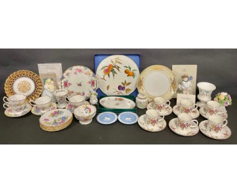 Ceramics - a Coalport figure group, The Boy; a Minton Marlow patter dish, boxed; a Royal Worcester Arden pattern cake plate, 