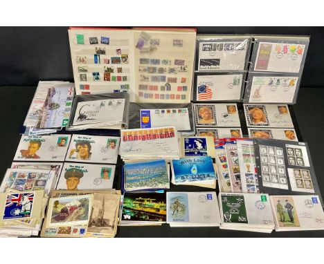 Stamps - box of mainly GB covers, quantity in albums, loose, etc, including flown RAF covers, special Bradbury covers, Royal 